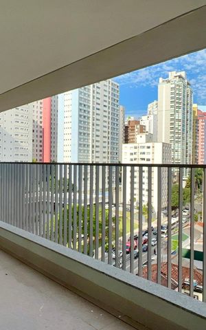Apartamento à venda com 198m², 3 quartos e 3 vagasVaranda