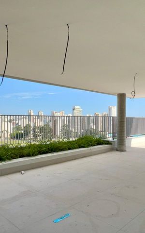 Apartamento à venda com 353m², 3 quartos e 3 vagas Apartamento à venda com 353m², 3 quartos e 3 vagasCobertura