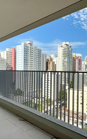 Apartamento à venda com 353m², 3 quartos e 3 vagas Apartamento à venda com 353m², 3 quartos e 3 vagasVaranda