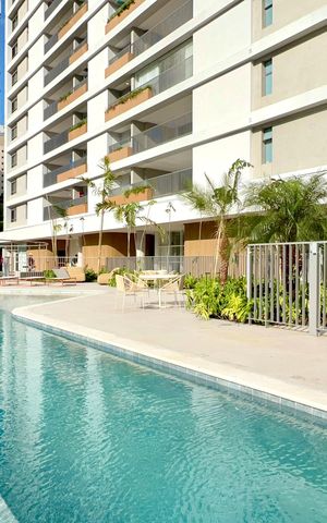 Apartamento à venda com 353m², 3 quartos e 3 vagas Apartamento à venda com 353m², 3 quartos e 3 vagasÁrea comum - Piscina