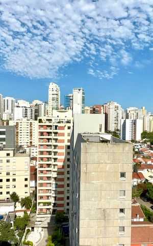 Apartamento à venda com 353m², 3 quartos e 3 vagas Apartamento à venda com 353m², 3 quartos e 3 vagasVista da Varanda