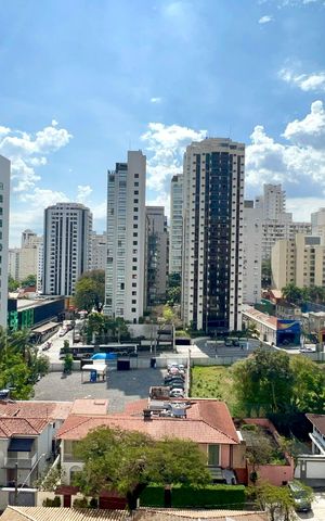 Apartamento à venda com 248m², 4 quartos e 4 vagas Apartamento à venda com 248m², 4 quartos e 4 vagasVista da varanda gourmet