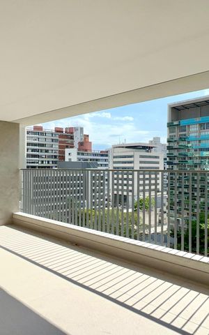 Apartamento à venda com 248m², 4 quartos e 4 vagas Apartamento à venda com 248m², 4 quartos e 4 vagasVaranda gourmet