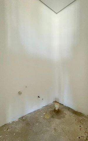 Apartamento à venda com 248m², 4 quartos e 4 vagas Apartamento à venda com 248m², 4 quartos e 4 vagasLavabo