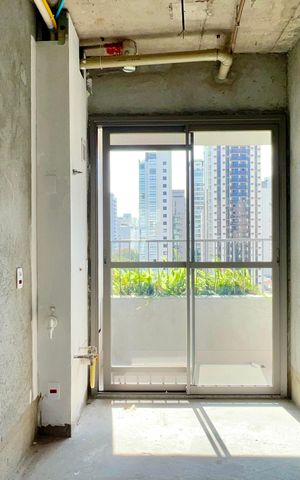 Apartamento à venda com 248m², 4 quartos e 4 vagas Apartamento à venda com 248m², 4 quartos e 4 vagasÁrea de Serviço