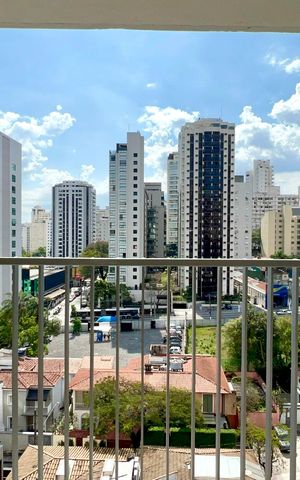 Apartamento à venda com 248m², 4 quartos e 4 vagas Apartamento à venda com 248m², 4 quartos e 4 vagasVista da varanda gourmet
