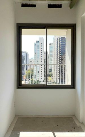 Apartamento à venda com 248m², 4 quartos e 4 vagas Apartamento à venda com 248m², 4 quartos e 4 vagasQuarto de Serviço