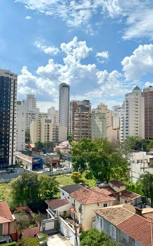 Apartamento à venda com 248m², 4 quartos e 4 vagas Apartamento à venda com 248m², 4 quartos e 4 vagasVista da varanda gourmet