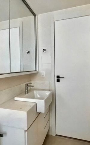 Apartamento à venda com 63m², 2 quartos e 2 vagas Apartamento à venda com 63m², 2 quartos e 2 vagasBanheiro Social