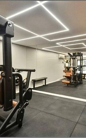 Apartamento à venda com 63m², 2 quartos e 2 vagas Apartamento à venda com 63m², 2 quartos e 2 vagasÁrea comum - Academia