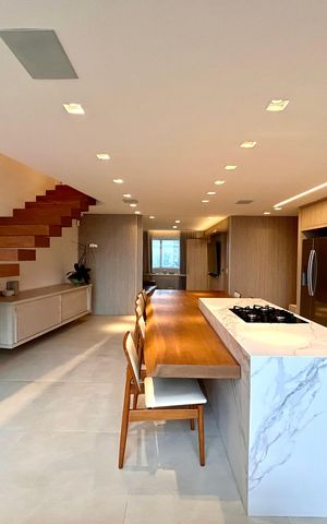 Apartamento para alugar com 135m², 2 quartos e 2 vagas Apartamento para alugar com 135m², 2 quartos e 2 vagasCozinha