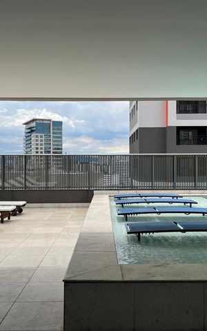 Studio à venda com 24m², 1 quarto e sem vaga Studio à venda com 24m², 1 quarto e sem vagaÁrea comum - Piscina