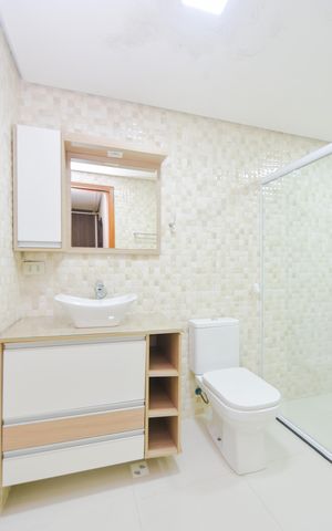 Casa para alugar com 65m², 2 quartos e 2 vagasBanheiro da Suíte