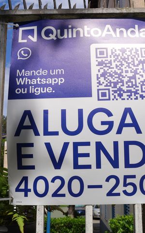 Apartamento para alugar com 51m², 2 quartos e 1 vagaPlaca GRANDE instalada na fachada do condomínio, dia 11.09.2026 - Código da placa: GBEG-293