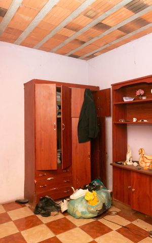 Casa à venda com 717m², 8 quartos e 3 vagas Casa à venda com 717m², 8 quartos e 3 vagasQuarto 2