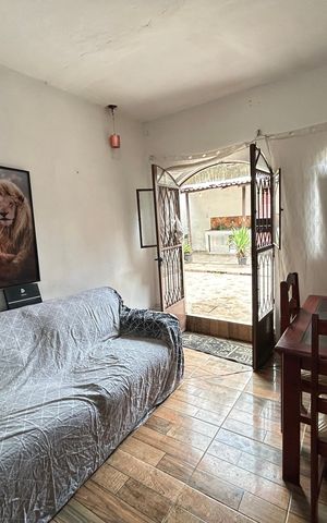 Casa para alugar com 90m², 2 quartos e 1 vagaSala
