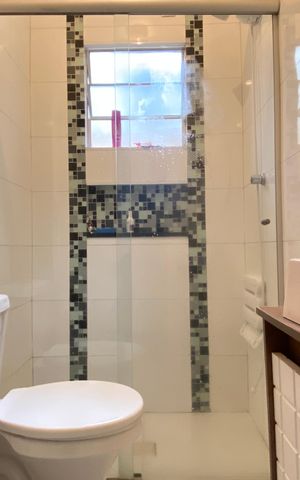 Casa à venda com 164m², 3 quartos e 2 vagas Casa à venda com 164m², 3 quartos e 2 vagasBanheiro 3