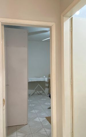 Casa à venda com 164m², 3 quartos e 2 vagas Casa à venda com 164m², 3 quartos e 2 vagasQuarto 3