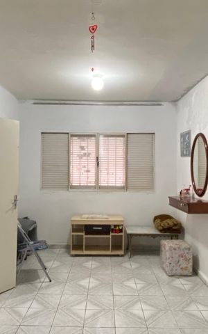 Casa à venda com 164m², 3 quartos e 2 vagas Casa à venda com 164m², 3 quartos e 2 vagasQuarto 2