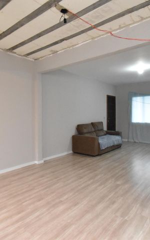 Casa para alugar com 200m², 3 quartos e 2 vagasSala