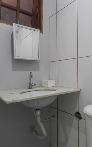 Casa para alugar com 100m², 2 quartos e 1 vaga Casa para alugar com 100m², 2 quartos e 1 vagaBanheiro da Suíte 1