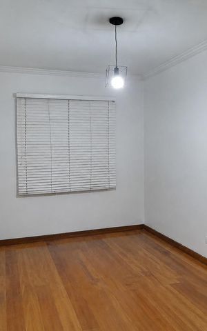 Casa à venda com 160m², 2 quartos e 2 vagas Casa à venda com 160m², 2 quartos e 2 vagasQuarto