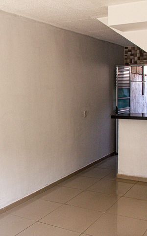 Casa de condomínio para alugar com 53m², 2 quartos e 1 vaga