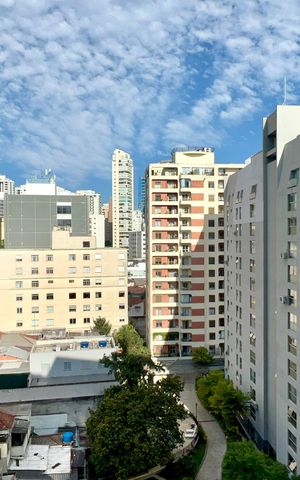 Apartamento à venda com 198m², 3 quartos e sem vaga Apartamento à venda com 198m², 3 quartos e sem vagaVista da Varanda