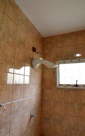 Casa de condomínio para alugar com 122m², 3 quartos e 3 vagasBanheiro Suíte