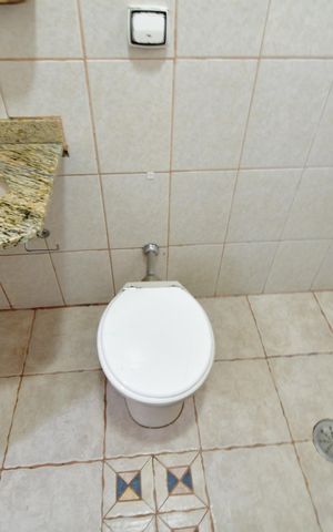 Casa de condomínio para alugar com 122m², 3 quartos e 3 vagasBanheiro 