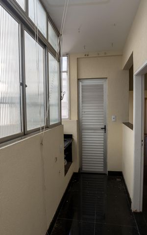 Apartamento para alugar com 100m², 3 quartos e 1 vaga Apartamento para alugar com 100m², 3 quartos e 1 vagaÁrea de Serviço / Banheiro 2