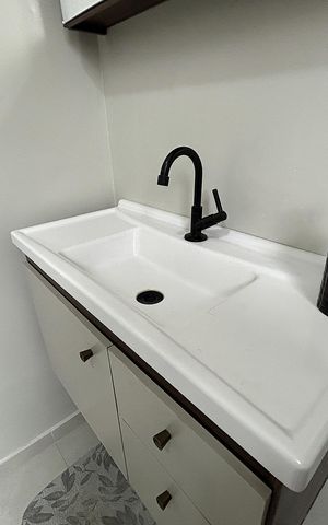 Casa à venda com 110m², 2 quartos e 1 vagaBanheiro