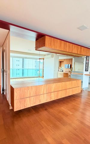 Apartamento à venda com 167m², 3 quartos e 3 vagas Apartamento à venda com 167m², 3 quartos e 3 vagasSala