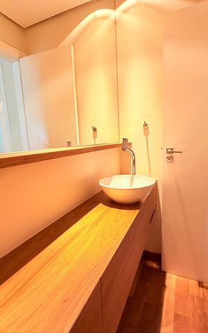 Apartamento à venda com 167m², 3 quartos e 3 vagas Apartamento à venda com 167m², 3 quartos e 3 vagasBanheiro 4