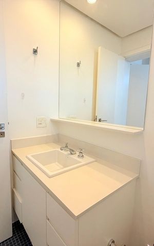 Apartamento à venda com 167m², 3 quartos e 3 vagas Apartamento à venda com 167m², 3 quartos e 3 vagasBanheiro 3