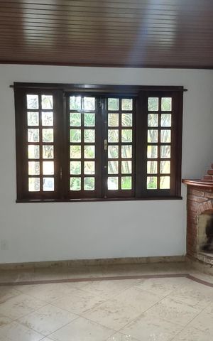 Casa de condomínio para alugar com 400m², 5 quartos e 2 vagas