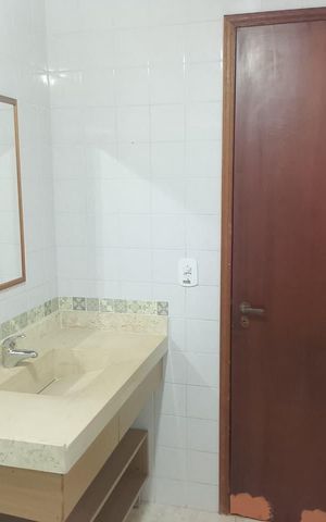 Casa de condomínio para alugar com 400m², 5 quartos e 2 vagas