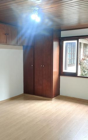 Casa de condomínio para alugar com 400m², 5 quartos e 2 vagas