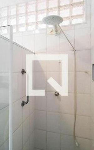 Casa para alugar com 250m², 3 quartos e 3 vagas Casa para alugar com 250m², 3 quartos e 3 vagasBanheiro