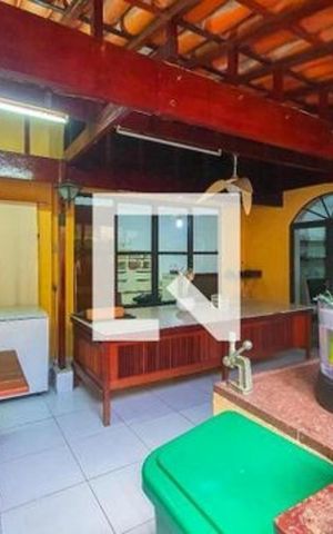 Casa para alugar com 250m², 3 quartos e 3 vagas Casa para alugar com 250m², 3 quartos e 3 vagasÁrea externa