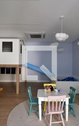Casa para alugar com 250m², 3 quartos e 3 vagas Casa para alugar com 250m², 3 quartos e 3 vagasÁrea externa