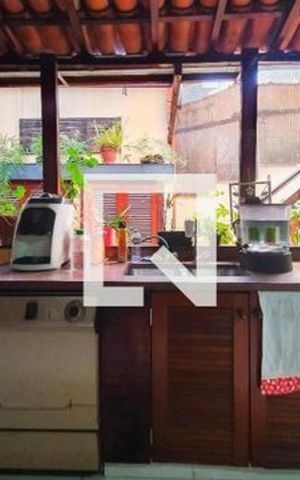 Casa para alugar com 250m², 3 quartos e 3 vagas Casa para alugar com 250m², 3 quartos e 3 vagasÁrea externa
