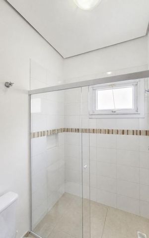 Casa de condomínio para alugar com 175m², 4 quartos e 3 vagasBanheiro 2
