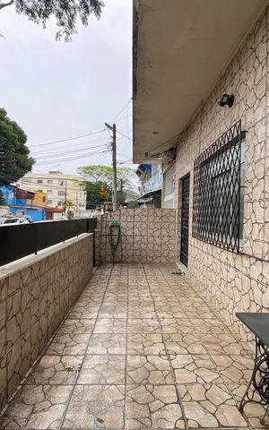 Casa à venda com 60m², 2 quartos e 1 vaga