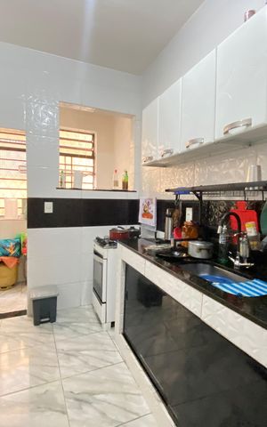 Casa à venda com 60m², 2 quartos e 1 vaga
