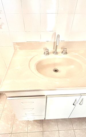 Apartamento para alugar com 57m², 3 quartos e 1 vaga Apartamento para alugar com 57m², 3 quartos e 1 vagaBanheiro