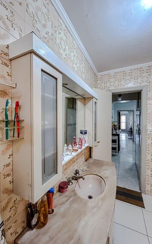 Casa à venda com 129m², 3 quartos e 1 vagaBanheiro