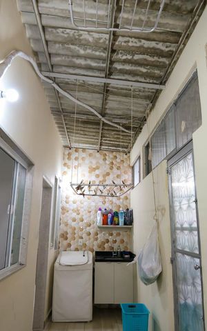 Casa de condomínio à venda com 180m², 4 quartos e 1 vagaÁrea de Serviço 1º Pavimento