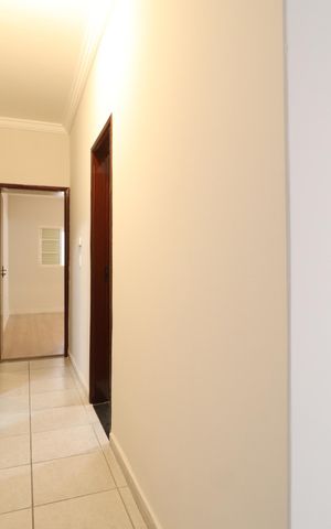 Casa para alugar com 195m², 4 quartos e 4 vagasCorredor