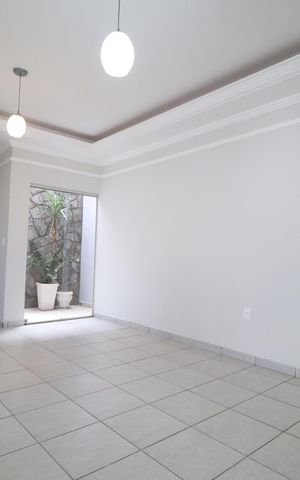 Casa para alugar com 195m², 4 quartos e 4 vagasSala